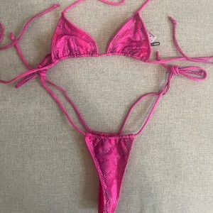 String bikini snakeskin